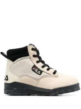 Fila: Бежевые ботинки 