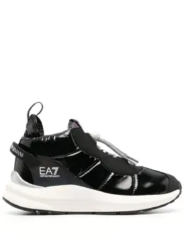 Ea7 Emporio Armani: Чёрные кроссовки 