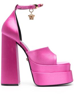 Versace: Розовые сандалии  Medusa