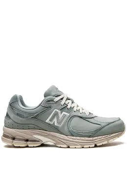 New Balance: Кроссовки  2002R