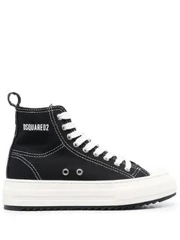 Dsquared2: Чёрные кроссовки 