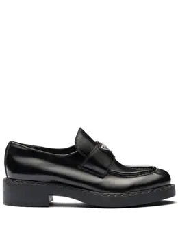 Prada: Чёрные лоферы 