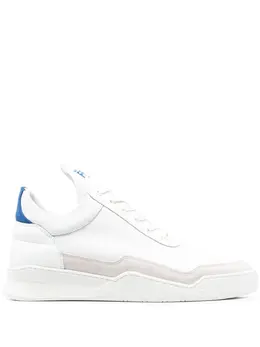 Filling Pieces: Белые кроссовки 