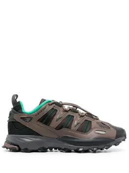 adidas: Тёмные кроссовки  Adventure