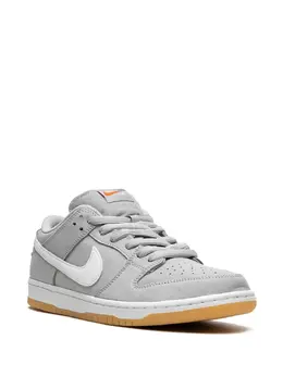 Nike: Белые кроссовки  SB Dunk Low Pro