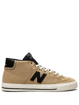New Balance: Бежевые кроссовки 