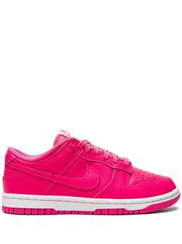 Nike: Розовые кроссовки  Dunk Low