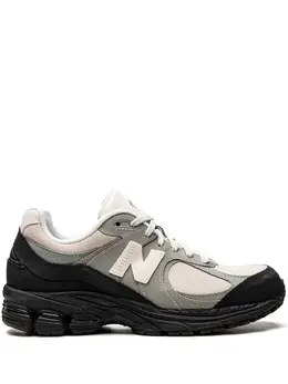 New Balance: Кроссовки  2002R