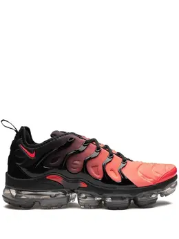 Nike: Яркие кроссовки  Air Vapormax Plus
