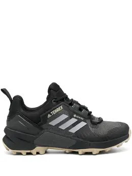 adidas: Чёрные кроссовки 