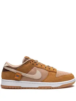 Nike: Коричневые кроссовки  Dunk Low SE