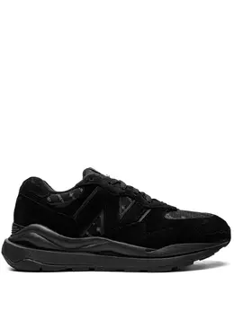 New Balance: Чёрные кроссовки  57/40