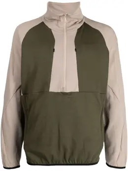 White Mountaineering: Двухцветный свитер 