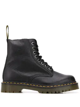 Dr. Martens: Чёрные ботинки 