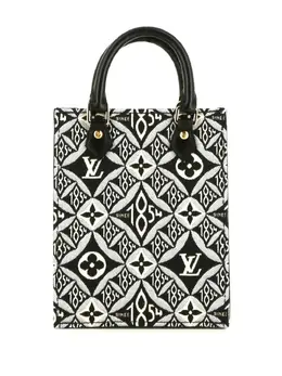 Louis Vuitton: Чёрная сумка 