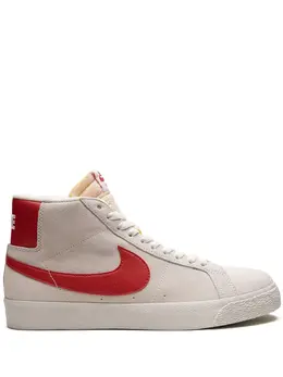 Nike: Белые кроссовки  SB Zoom Blazer Mid