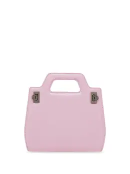 Ferragamo: Розовая сумка 