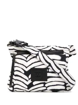 CHANEL Pre-Owned: Сумка с абстрактным принтом 