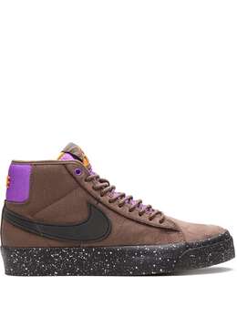 Nike: Коричневые кроссовки  SB Zoom Blazer Mid