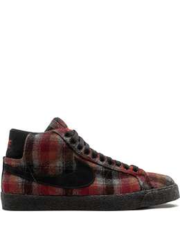 Nike: Красные кроссовки  Blazer SB