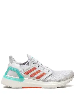 adidas: Светлые кроссовки  UltraBoost 20
