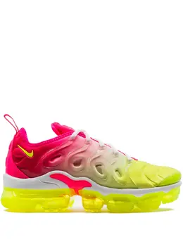 Nike: Розовые кроссовки  Air Vapormax Plus