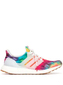 adidas: Многоцветные кроссовки  UltraBoost