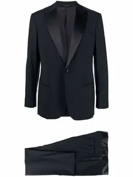 Giorgio Armani: Чёрный костюм 