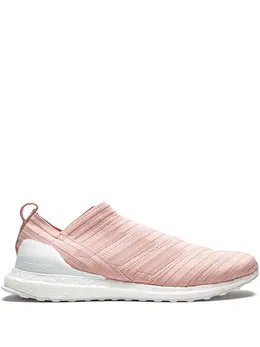 adidas: Розовые кроссовки  UltraBoost