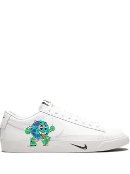 Nike: Белые кроссовки  Blazer Low