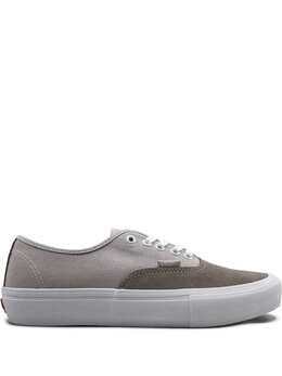 Vans: Белые кроссовки  Authentic Pro