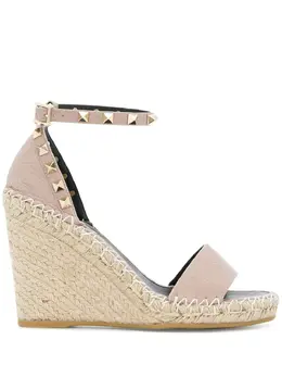 Valentino: Розовые сандалии 
