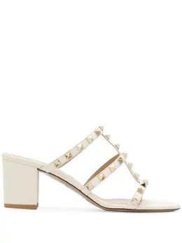 Valentino: Светлые сандалии 