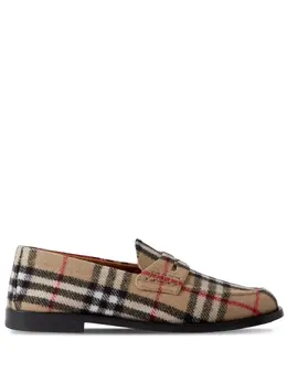 Burberry: Бежевые лоферы 