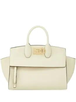 Ferragamo: Белая сумка-шоппер  The Studio