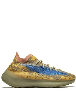 adidas Yeezy: Светоотражающие кроссовки 