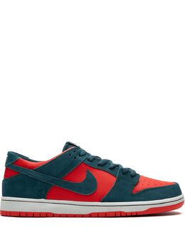 Nike: Красные кроссовки  Dunk Low Pro