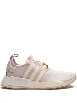 adidas: Светлые кроссовки  NMD_R1