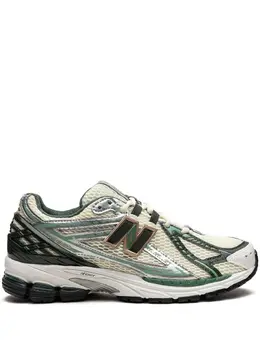 New Balance: Белые кроссовки  1906R