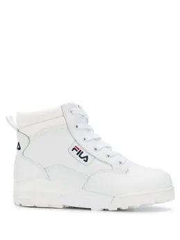 Fila: Белые кроссовки 