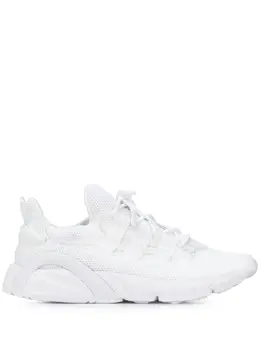 Adidas: Белые кроссовки  LXCon