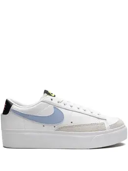 Nike: Белые кроссовки  Blazer Low
