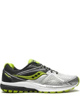 Saucony: Чёрные кроссовки 
