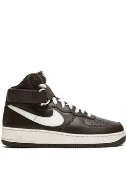 Nike: Коричневые кроссовки  Air Force 1 High