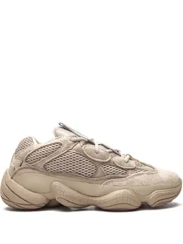 adidas YEEZY: Светлые кроссовки 