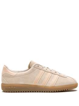 adidas: Светлые шорты 