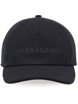 Ferragamo: Чёрная кепка 