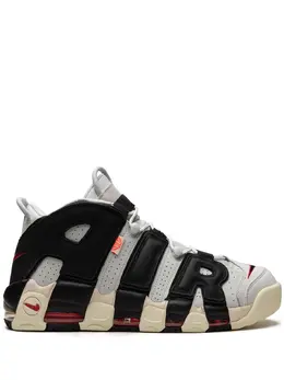 Nike: Светлые кроссовки  Air More Uptempo 96
