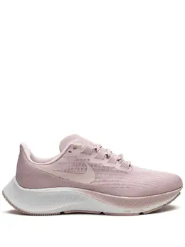 Nike: Светлые кроссовки  Air Zoom