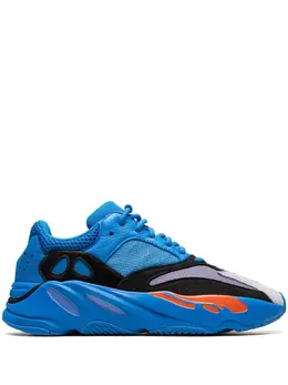 adidas: Голубые кроссовки  Yeezy Boost 700